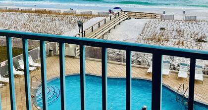 Tomber en vente! Reserve maintenant! Une vue imprenable, grand balcon, piscines chauffées!