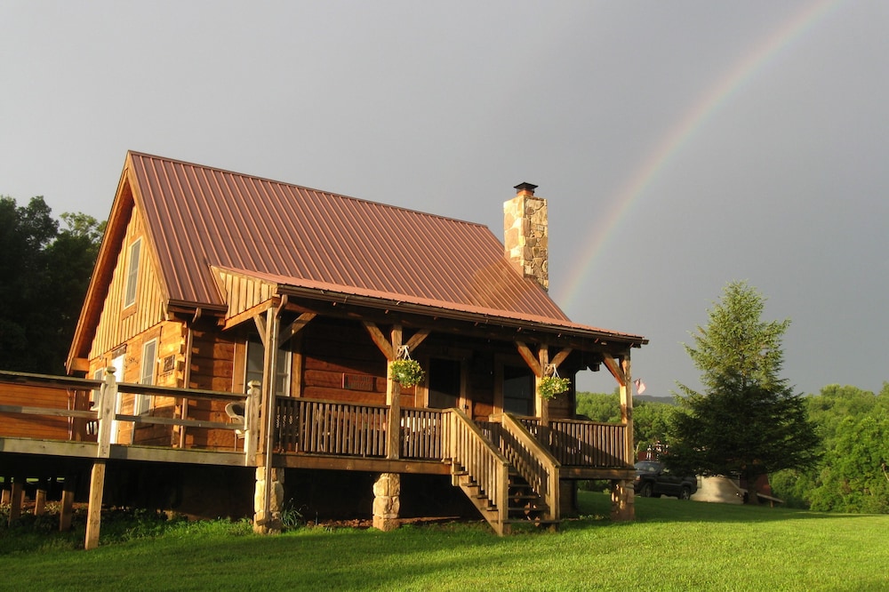 Romantic Mt. Get-away~ 'Sunset cabin' has spectacular Mountain & Sunset views!