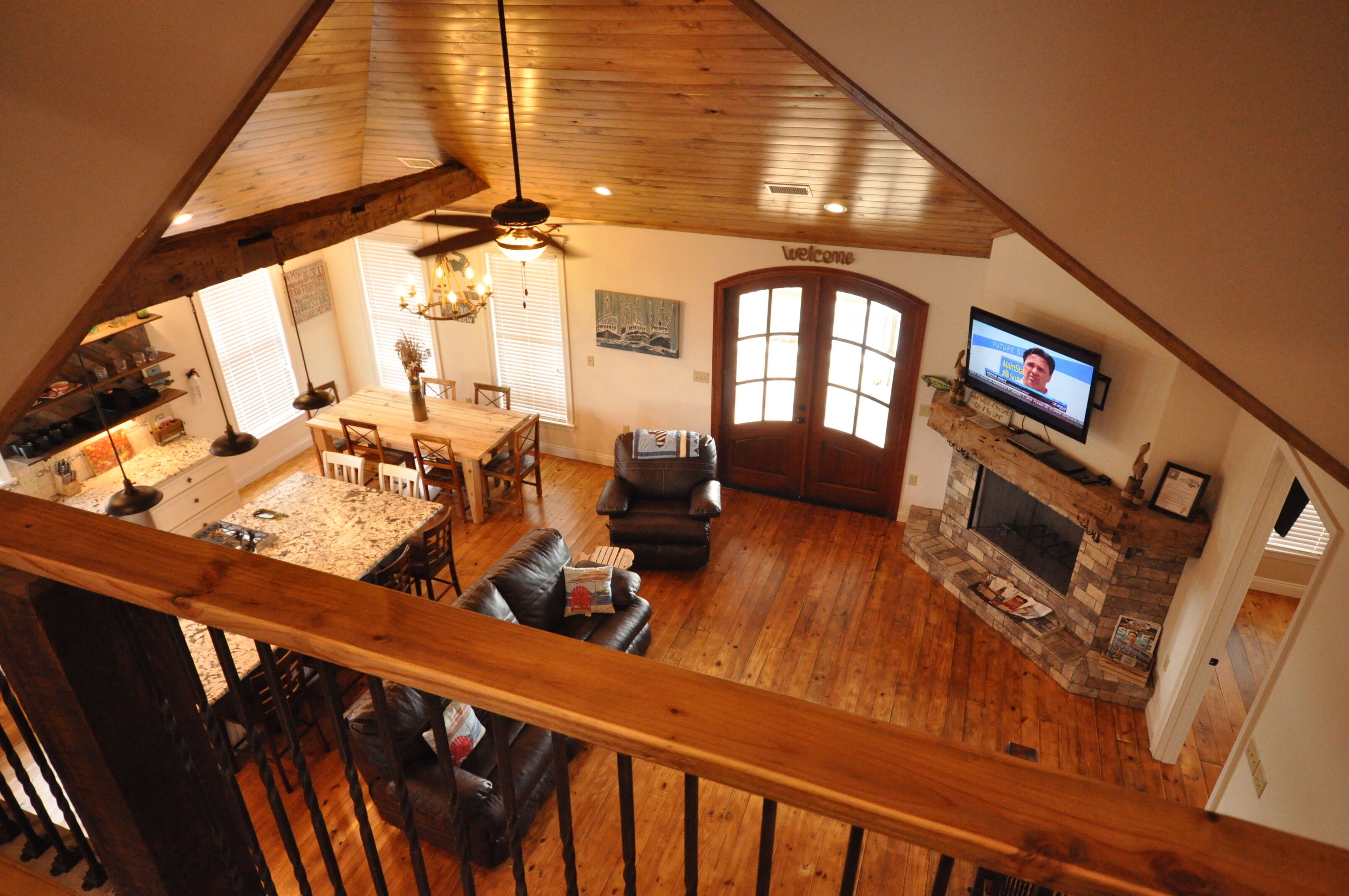 New Large Custom Built Camp on Calcasieu Ship Channel!