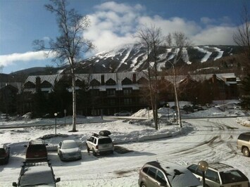 Perfect view, sunny orientation!
