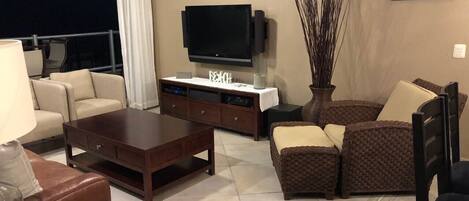 Smart TV, biblioteca de música, estéreo