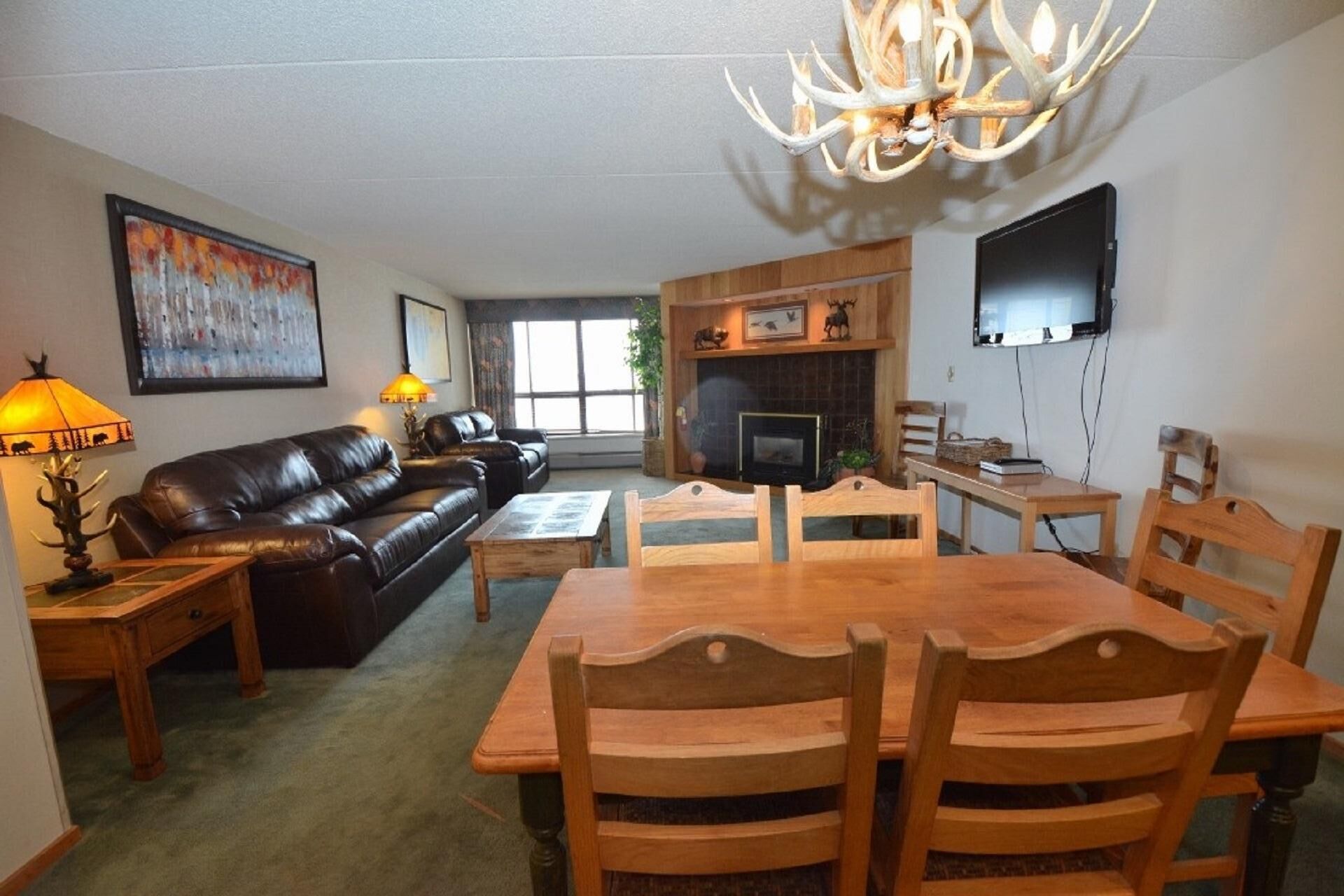 Ski In Ski Out, Center Village , Sleeps 8,  Mountain Views