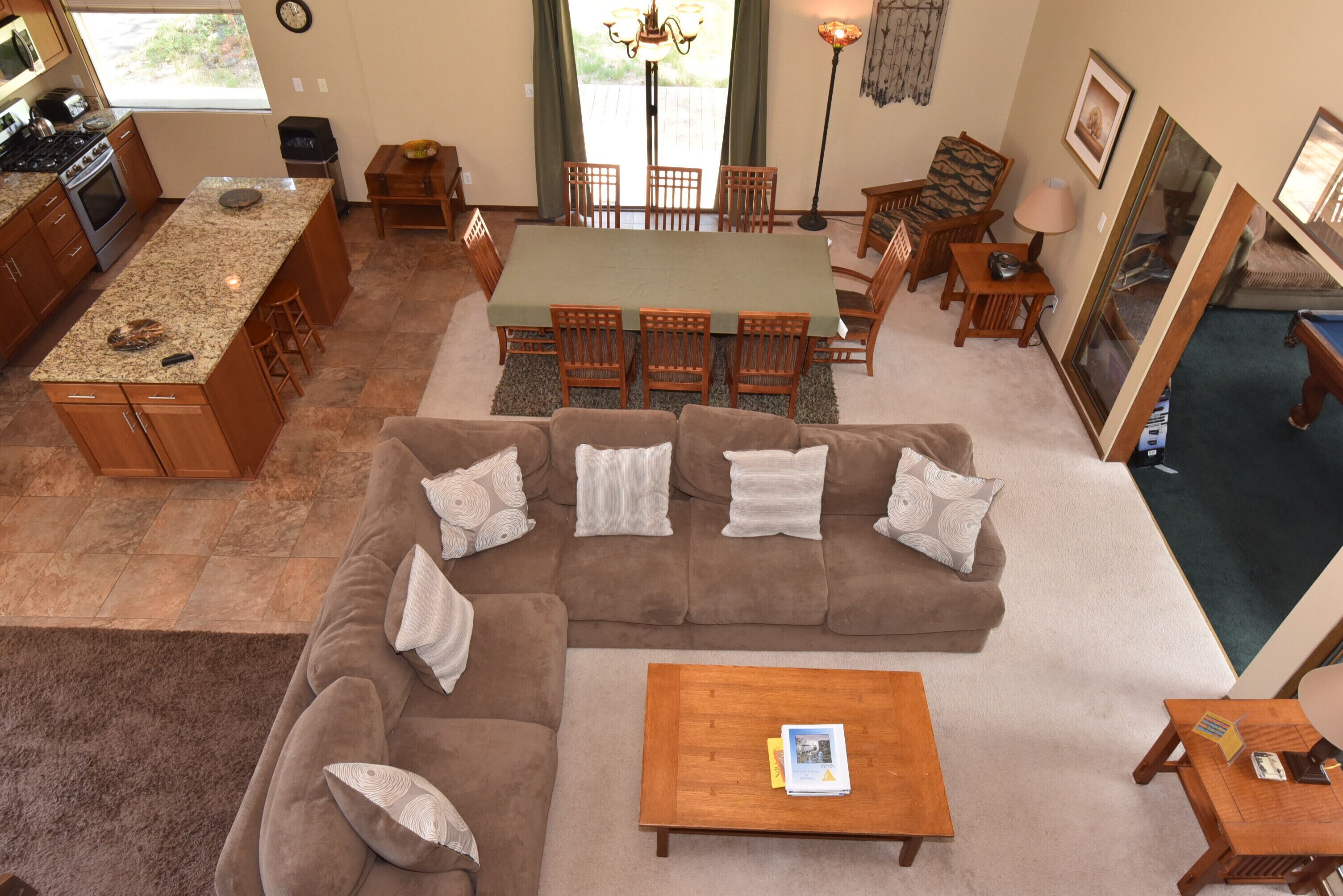 Sunriver Vacation Home-8 SHARC Passes-Pool Table-5th Fairway-Sleeps 12-4 Bdrms+