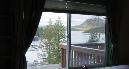Melkein kodin 3-bdrm näkymä Knudson Cove Marina. Kalastajat ja perheet tervetulleita