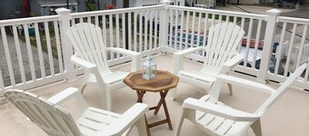 Newly Renovated South-end OCEAN CITY, NJ home; Close walk to the beach