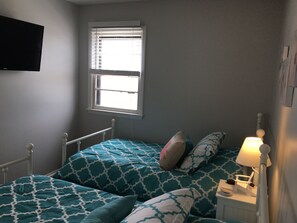 3 عدّة غرف نوم وخدمة الإنترنت