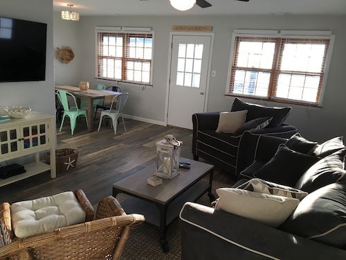 Newly Renovated South-end OCEAN CITY, NJ home; Close walk to the beach
