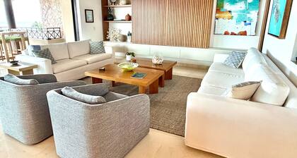 FRONT ROW PENTHOUSE - Amazing views - Premier/Cook/Golf Cart