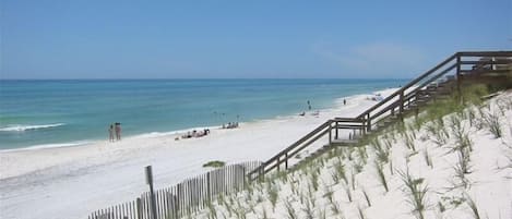 Beach nearby, sun loungers, beach towels