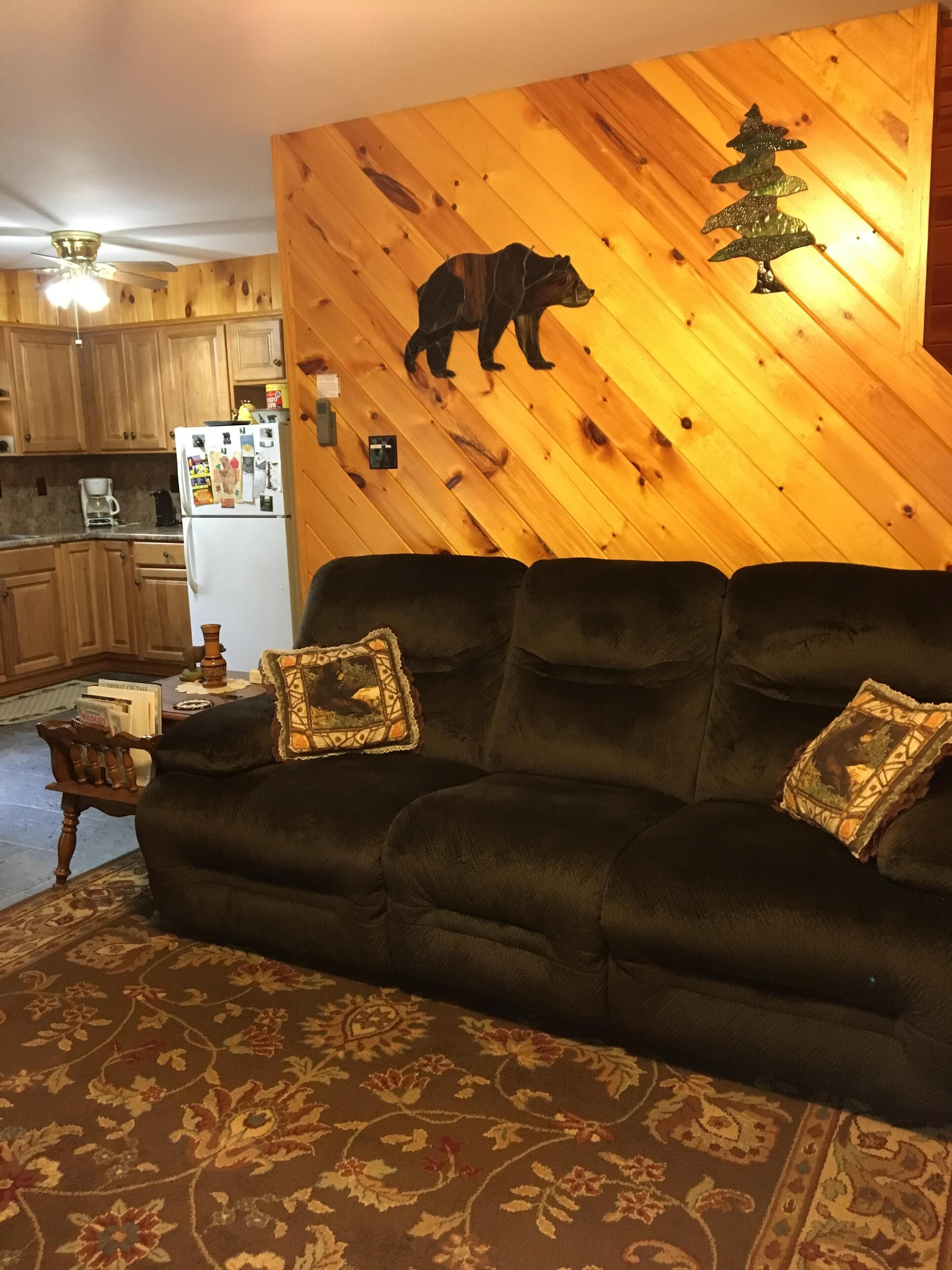 Peaceful family vacation getaway cabin near PA Grand Canyon