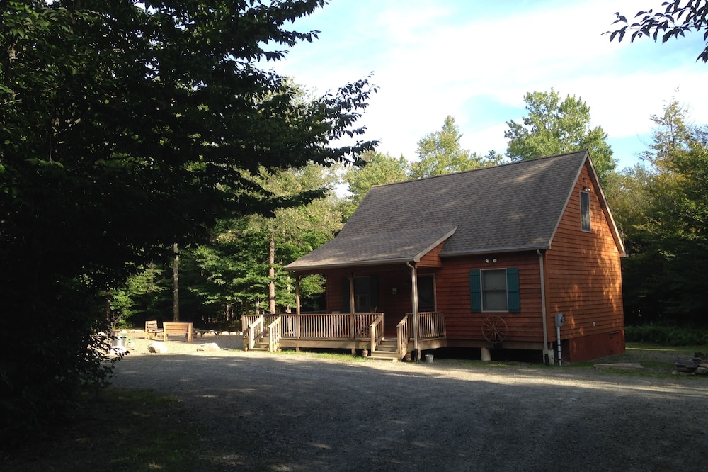 Peaceful family vacation getaway cabin near PA Grand Canyon