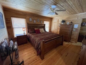 5 Schlafzimmer, Bügeleisen/Bügelbrett, kostenloses WLAN, Bettwäsche