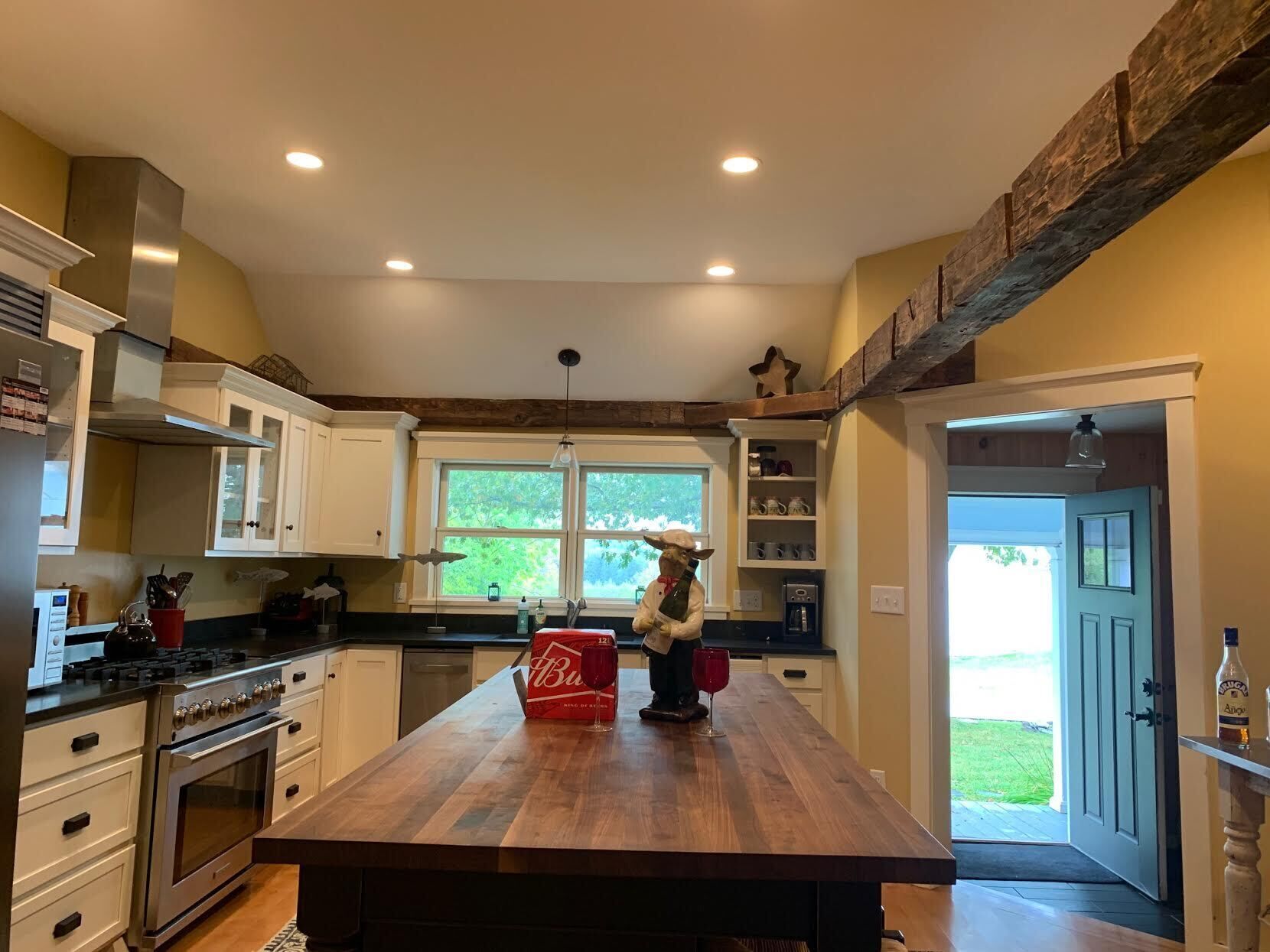 Enjoy the change of season on 12-acres. Sit by the fire while watching the stars