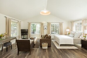 Strykejern/-brett, reiseseng for barn, wi-fi (inkludert) og sengetøy