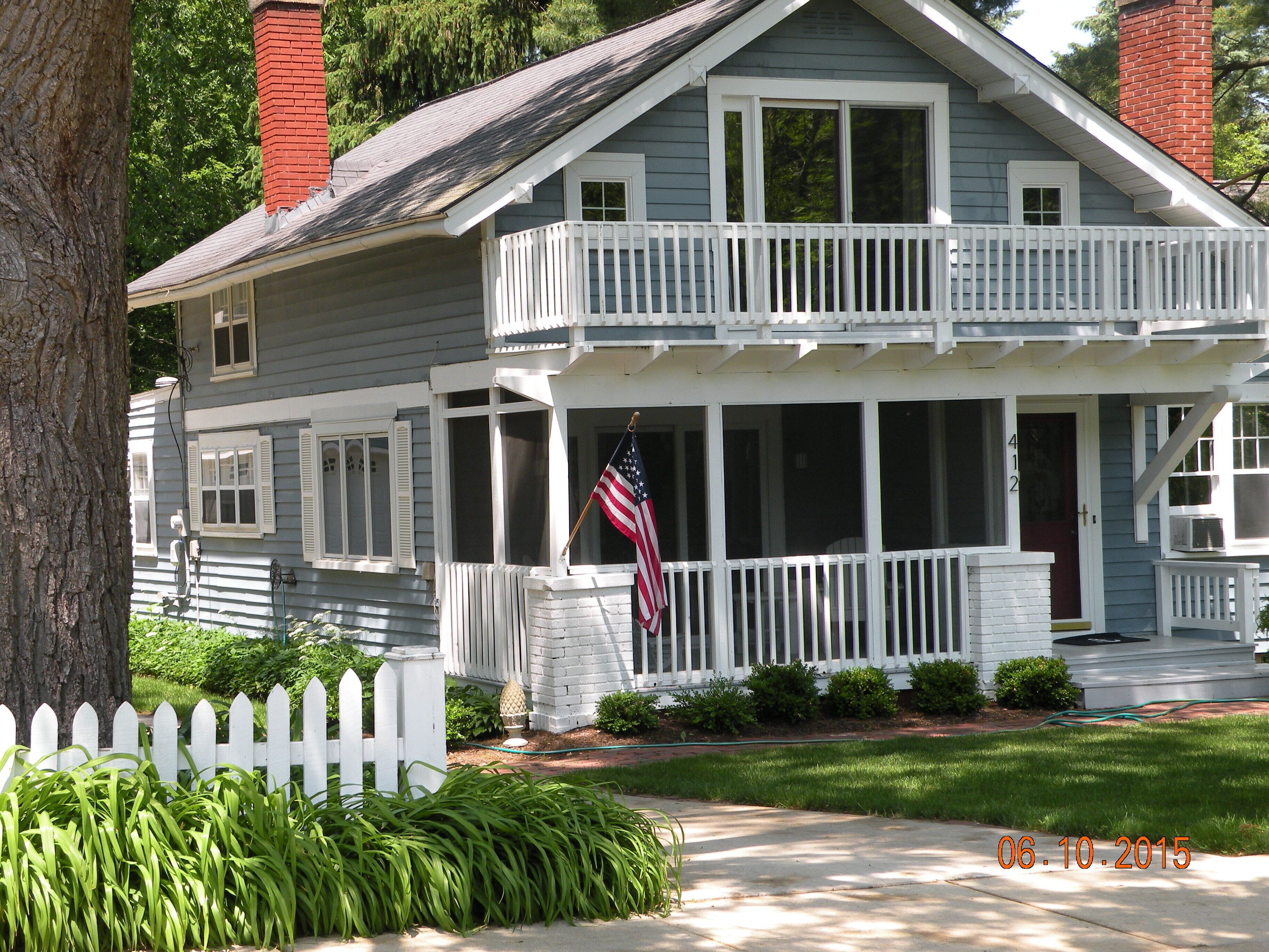 Fall is Here!!  And We Still Have Colors!!  50 Degrees This Weekend!!!