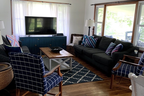Main living area with 55 in TV