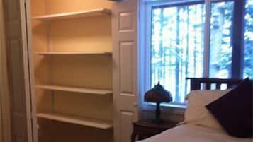 3 sovrum, strykjärn/strykbräda, wi-fi och sängkläder