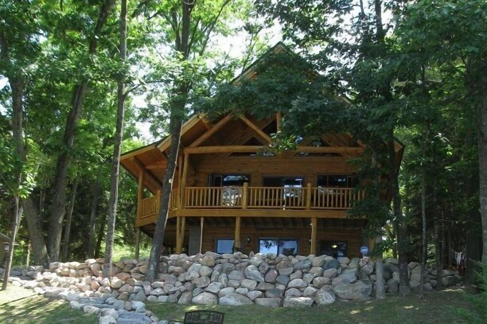 Relax at Perch Lake Lodge!!