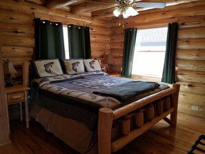 2 Schlafzimmer, Schreibtisch, Bügeleisen/Bügelbrett, WLAN