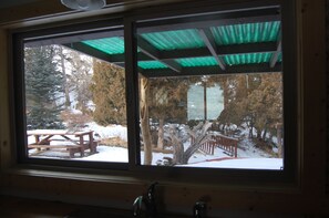 Interior - Cozy Cabin On The Creek - Now with internet!!! (Cody)