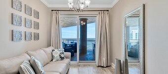 Ultimate Luxury Ocean Vistas-The largest condo in the best building on the beach