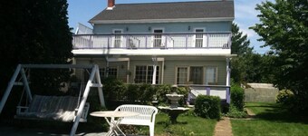 5 Bedrooms! 5 Bathrooms! 300 Foot Dock! Waterfront! Family-Friendly!