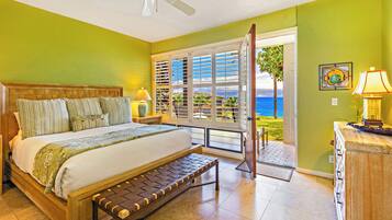 2 bedrooms, in-room safe, desk, iron/ironing board