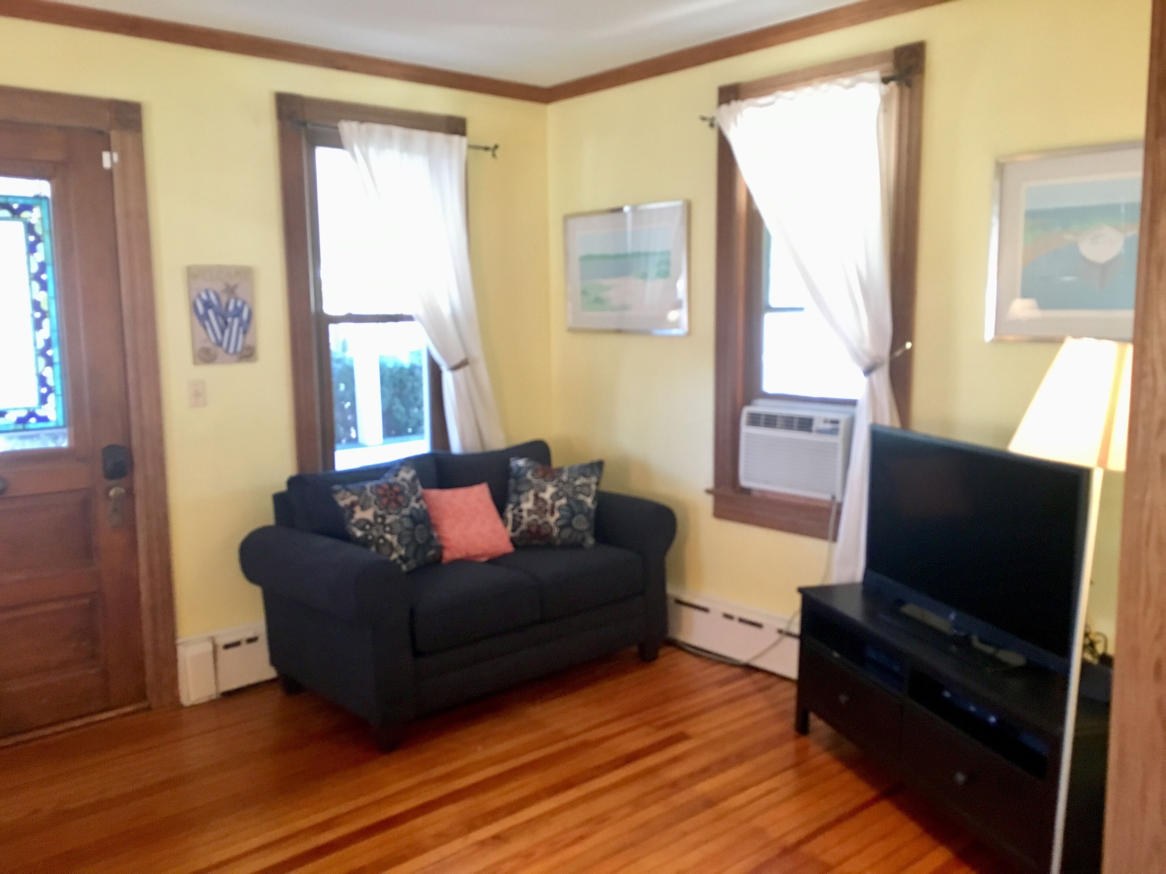 4 Bedroom Family-Friendly Beach Rental