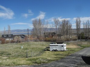 Unclassified image, 2 of 14, button