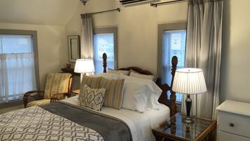 3 slaapkamers, een strijkplank/strijkijzer, wifi, beddengoed