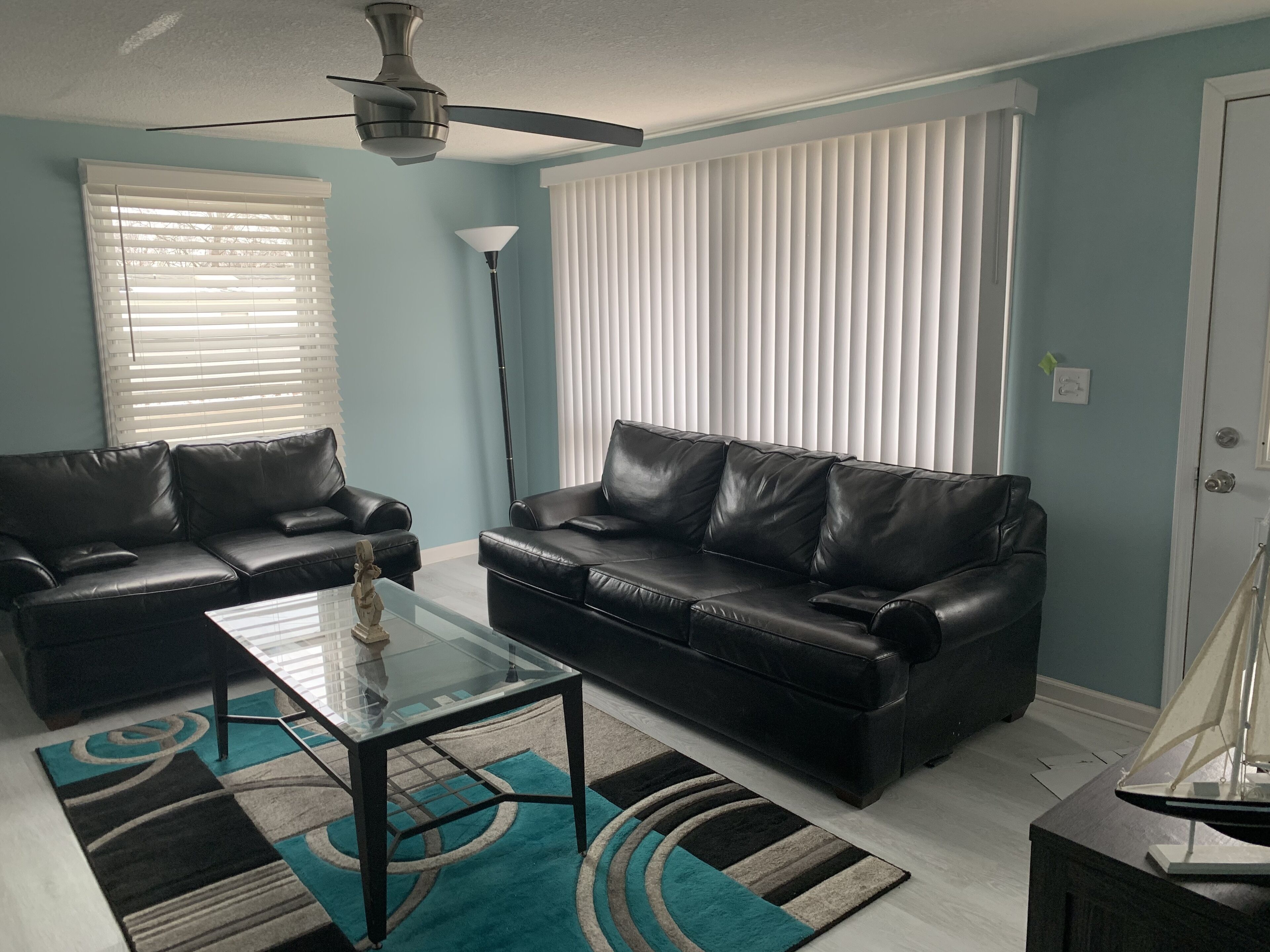 Lake Wawasee 2 Bedroom Condo on Channel . NO SHOES, NO SHIRT, NO PROBLEMS !!!