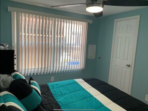 2 bedrooms, iron/ironing board, free WiFi, bed sheets