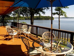 Outdoor dining - KY Lake Arts & Crafts Cedar Shake Home / On-site Boat Rentals with Private Dock  (Murray)