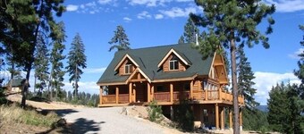 Jack Pine Lodge:  Beautiful New Log Home