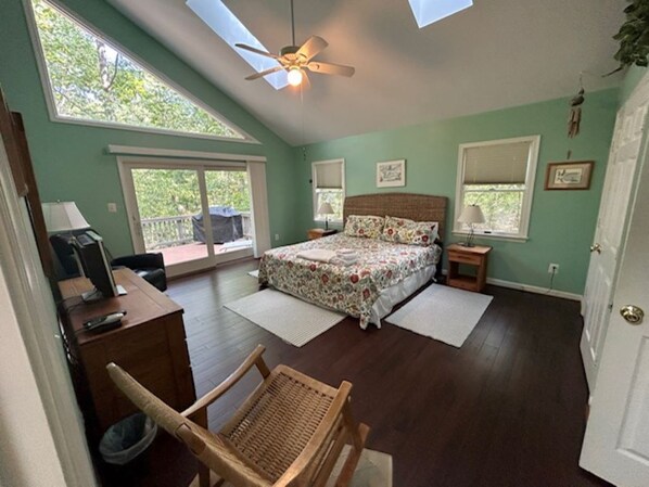 3 bedrooms, free WiFi, bed sheets