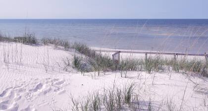Natural High-Amazing Beach Getaway-Privacy, Easy Access, Kayaking, Boating