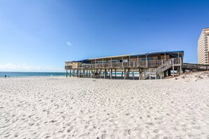 On the beach - Direct Gulf front View two bedroom, two bath totally refurbished. (Gulf Shores)