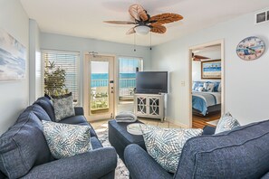 2 عدّة غرف نوم ومكواة/لوح كي وواي فاي مجانًا وملاءات أسرّة