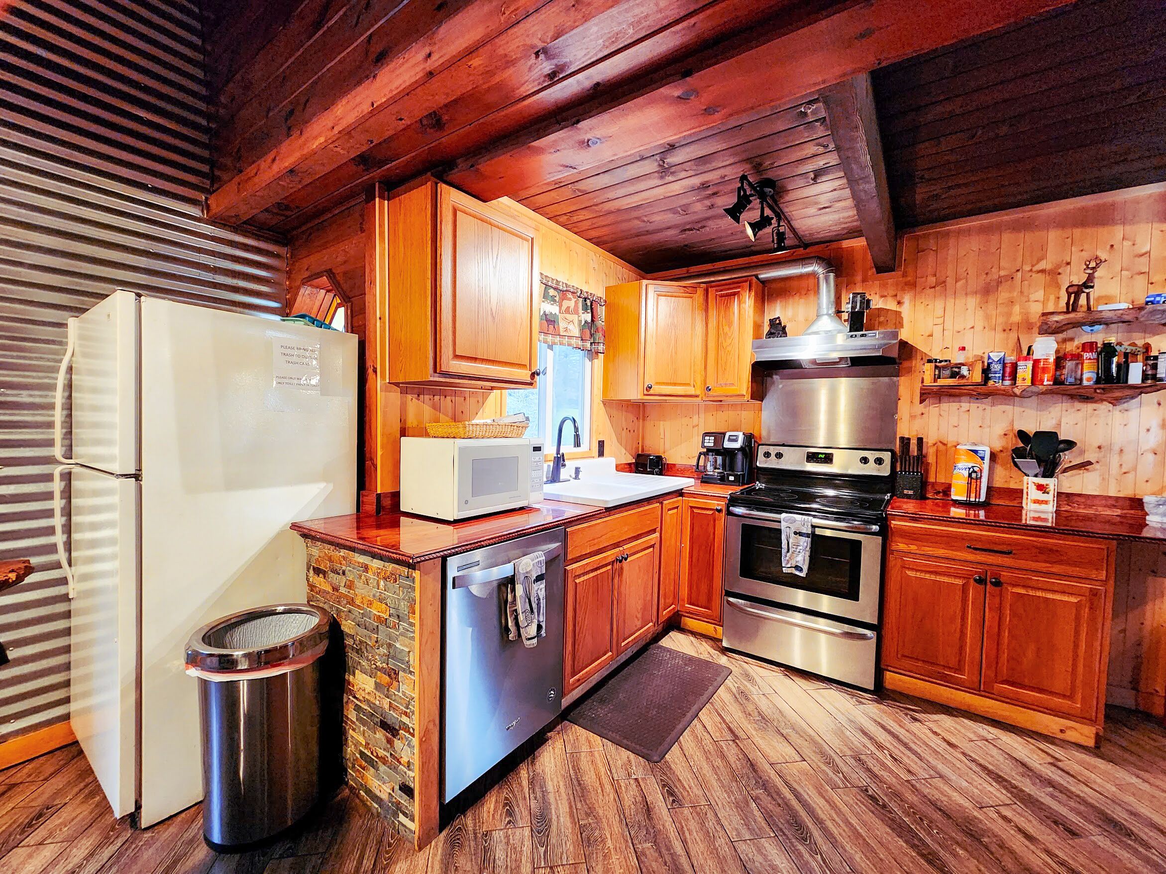 Secluded Pocono lodge, perfect for a weekend getaway with friends or family