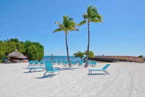 Beach nearby, sun-loungers, beach towels