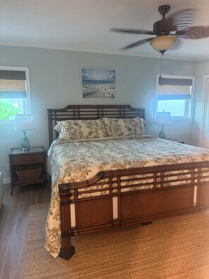 2 camere, una scrivania, ferro/asse da stiro, Wi-Fi gratuito