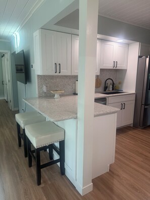 Fridge, microwave, oven, stovetop - Newly renovated Key to Life Beach House is your place to be on Manasota Key. (Englewood)