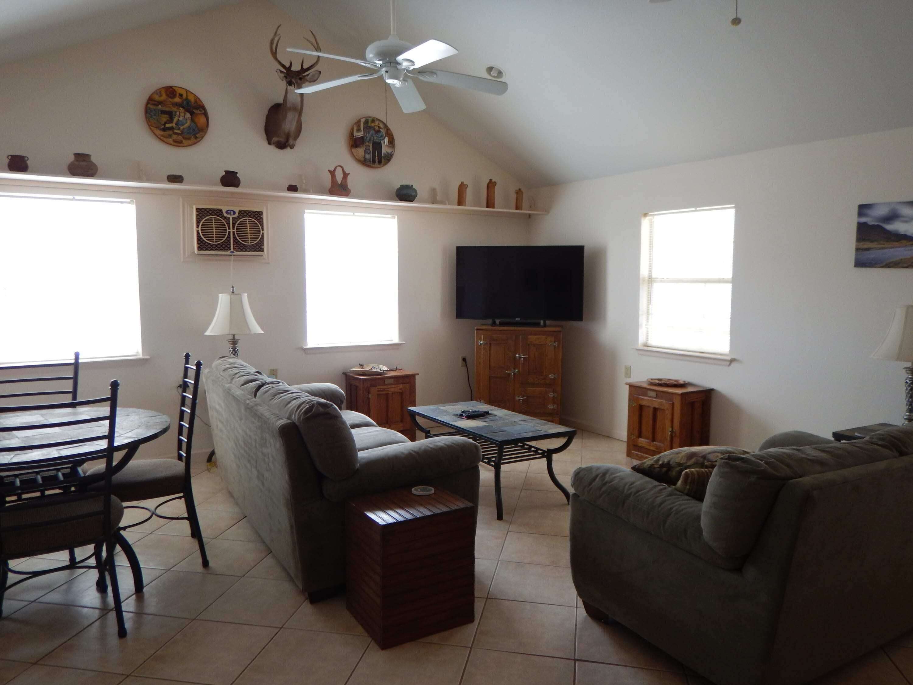 Casa Tranquilla: Scenic Solar and Wind Powered Home