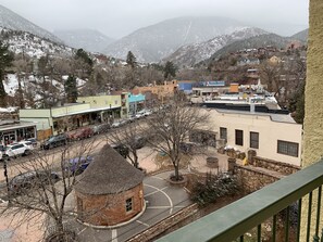 Property grounds - Loft in Historic Spa Building in the center of Manitou Springs (Manitou Springs)