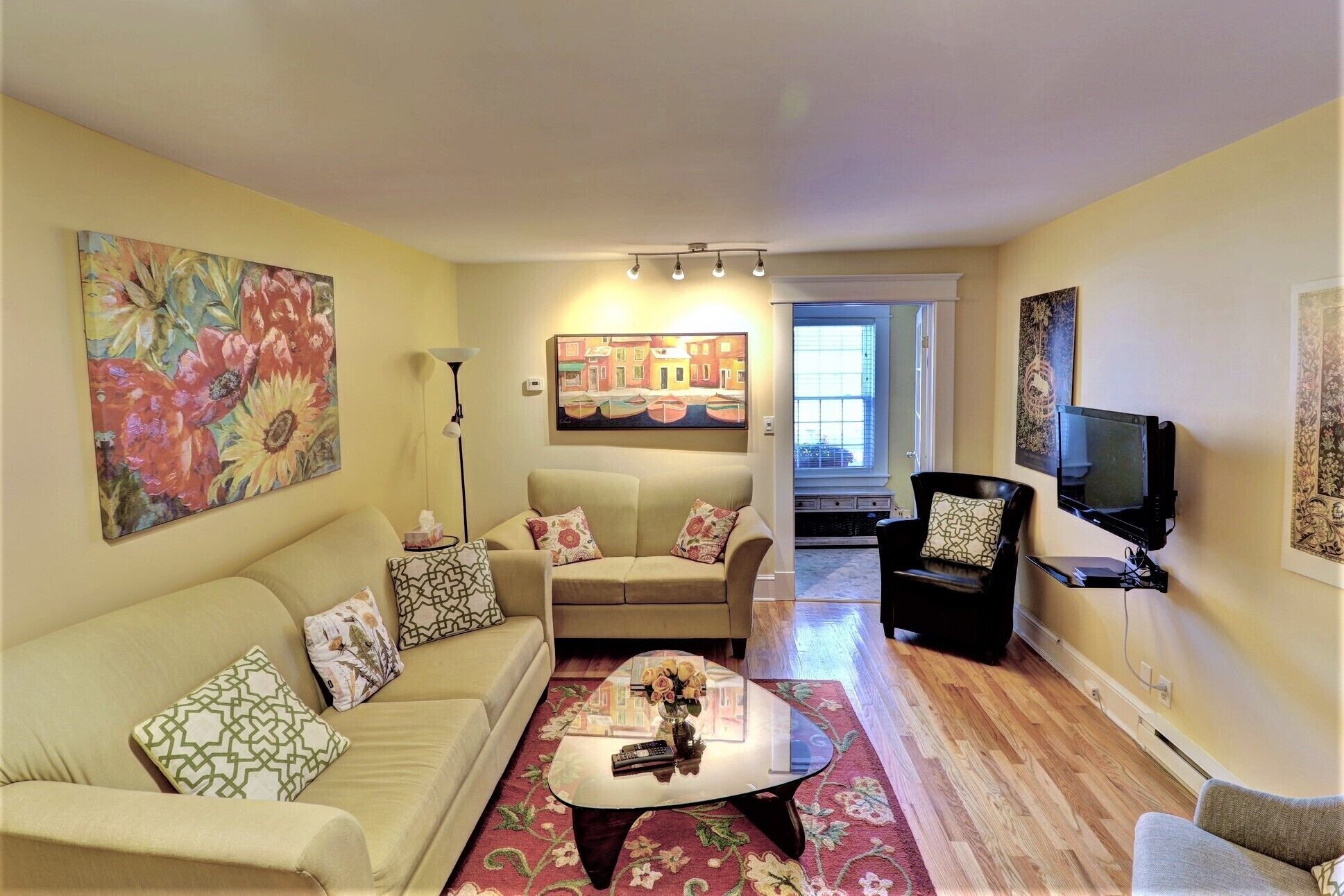 2 Br 2 Bath In Heart Of Old St. John's- weekly rental promoted