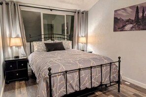 3 عدّة غرف نوم ومكواة/لوح كي وسرير سفر وواي فاي مجانًا