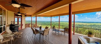 Brazos River View Large Covered Private Deck with Hot Tub and Fire Pit