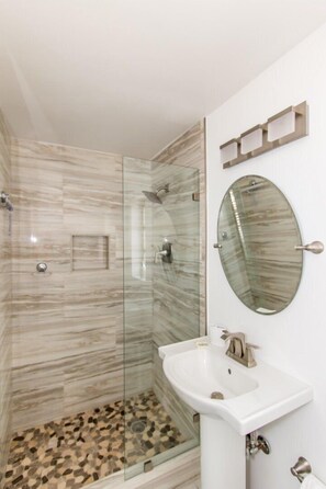 Bathtub