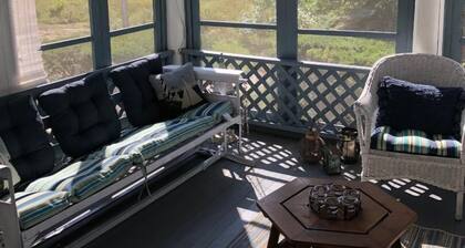 Historic Cottage by Holland State Park and Lake Michigan Beach.
