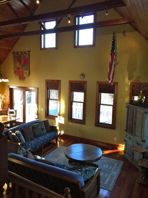 Smart TV, video games, DVD player, books - Ski Crystal! 4 FLOORS of FUN! Gameroom! PONTOON BOAT! Kayaks! NEW WIFI! (Arcadia)